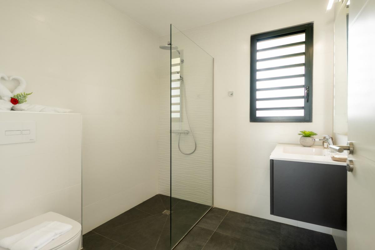 Location villa 4 chambres 8 couchages sdb 3